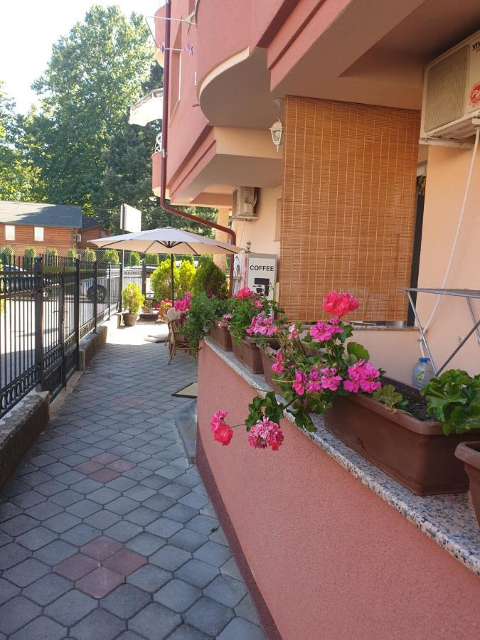 Villa & Apartments Antigona Ohrid Extérieur photo