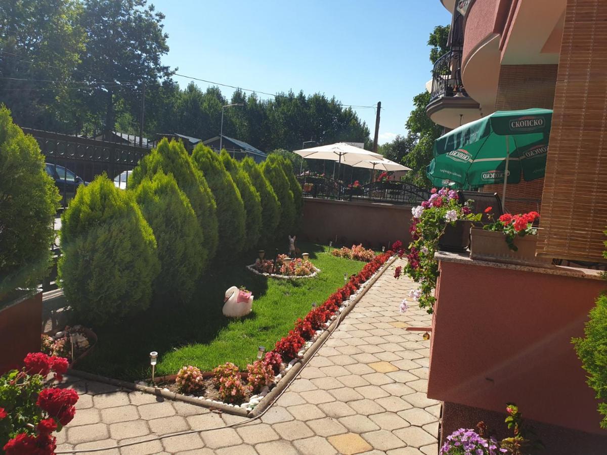 Villa & Apartments Antigona Ohrid Extérieur photo