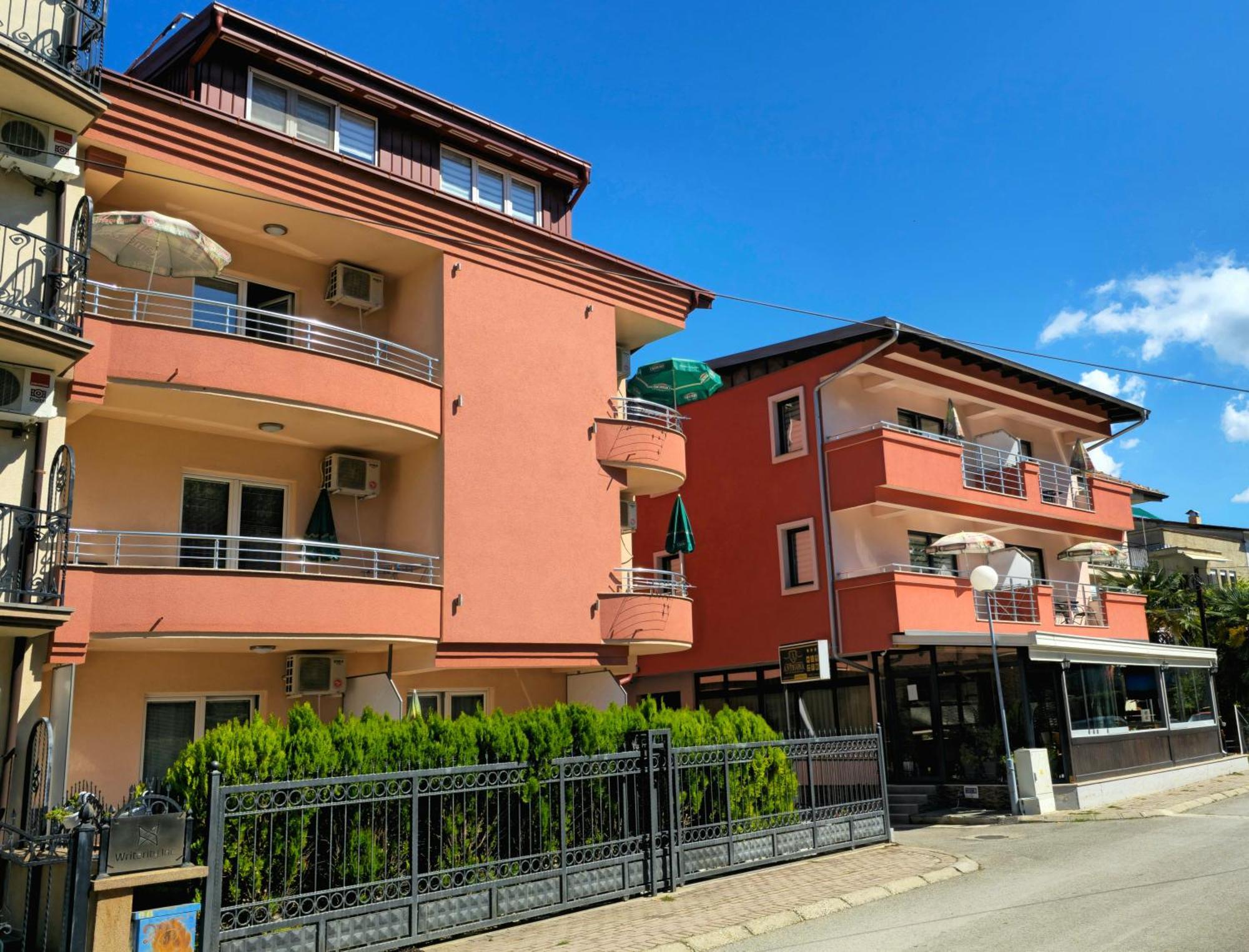 Villa & Apartments Antigona Ohrid Extérieur photo