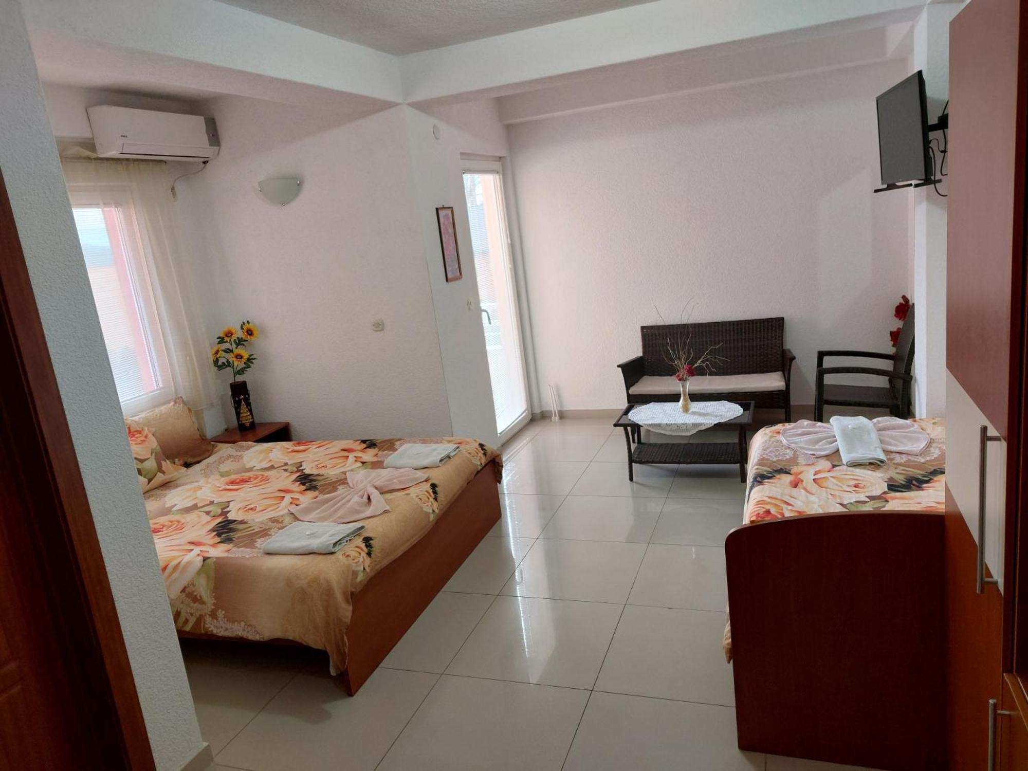 Villa & Apartments Antigona Ohrid Extérieur photo