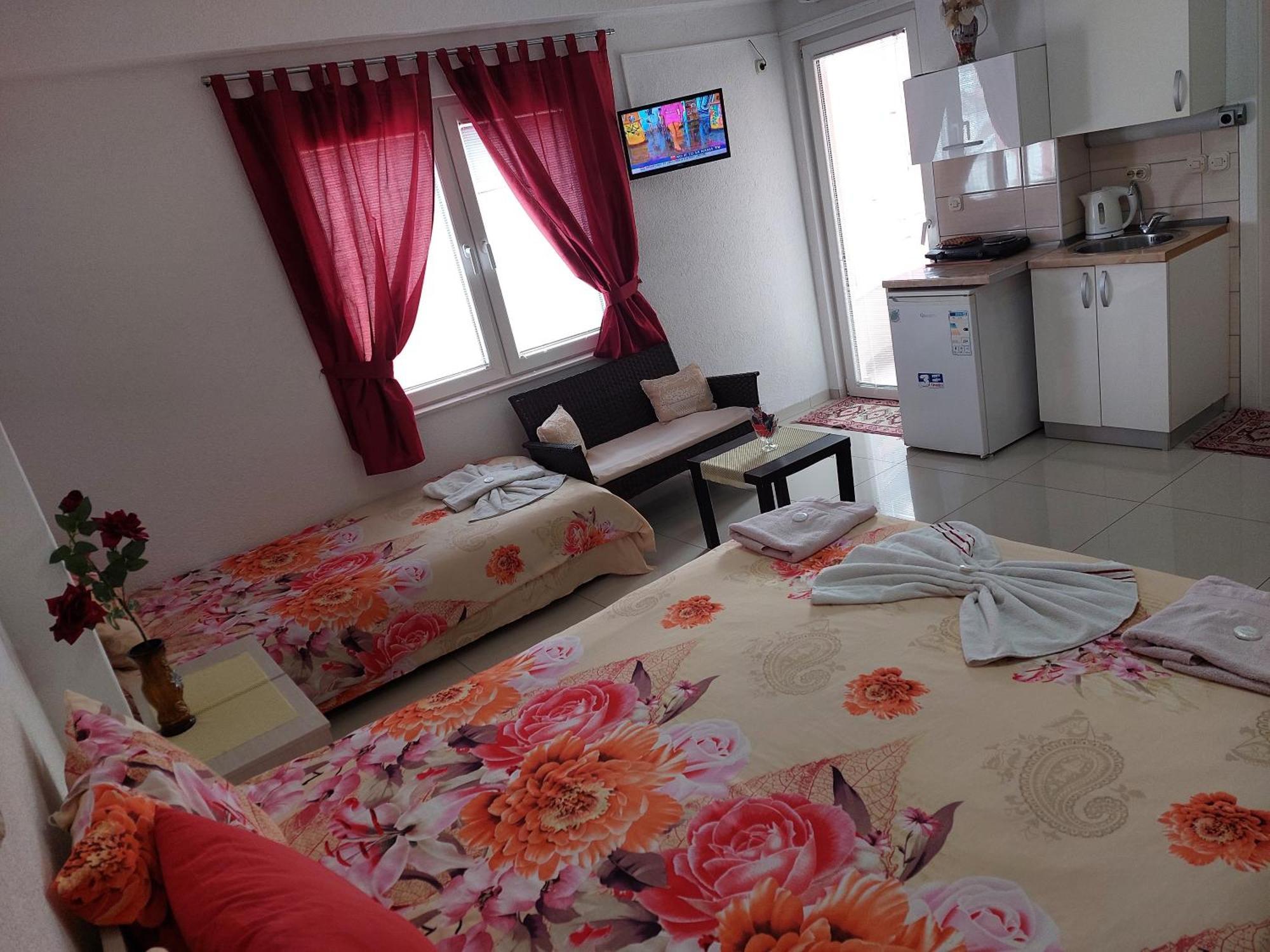 Villa & Apartments Antigona Ohrid Extérieur photo
