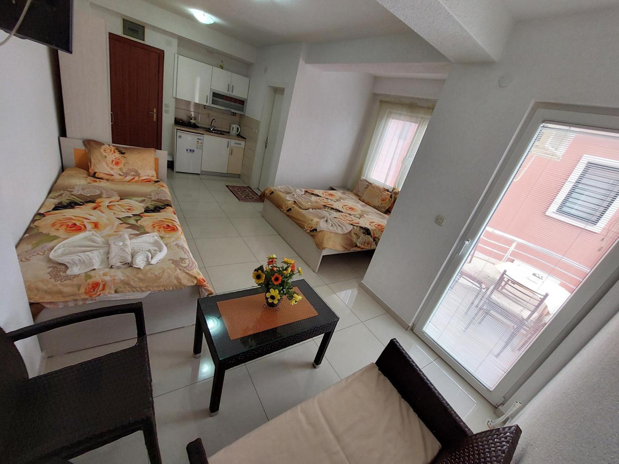 Villa & Apartments Antigona Ohrid Extérieur photo